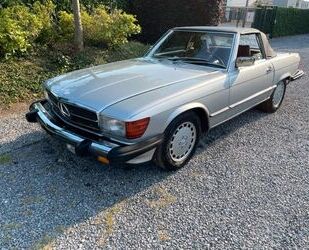 Mercedes-Benz Mercedes-Benz 560 SL Roadster Astral Silver Metall Gebrauchtwagen