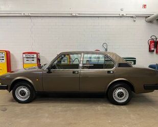 Alfa Romeo Alfa Romeo Alfetta 2.0 Gebrauchtwagen