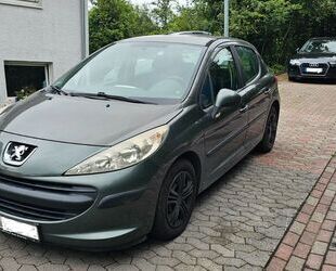 Peugeot Peugeot 207 Tendance 95 VTi Tendance, Tempomat, Kl Gebrauchtwagen