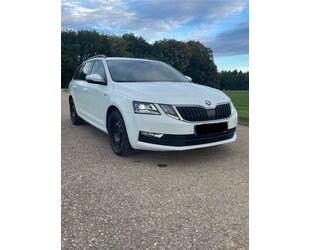 Skoda Skoda Octavia 1.6 TDI SCR DSG SOLEIL Combi SOLEIL Gebrauchtwagen