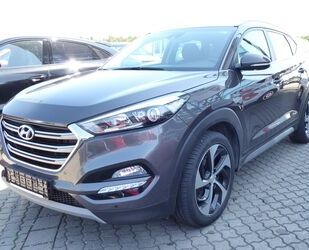 Hyundai Hyundai Tucson Blue 1.7 CRDI Style 2WD Navi PDC Ka Gebrauchtwagen