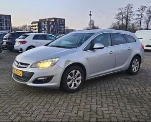 Opel Opel Astra Sports Tourer 1.4 Turbo Blitz Gebrauchtwagen