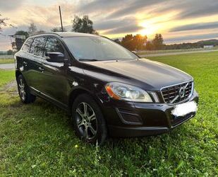 Volvo Volvo XC60 D4 AWD, 2.4 Diesel, Summum Geartronic, Gebrauchtwagen