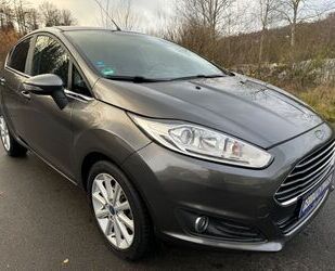 Ford Ford Fiesta Titanium-Sitzheizung-4 Türig-1 Hand Gebrauchtwagen