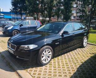 BMW BMW 525d Touring / Leder / Navi / MwSt. 19% Gebrauchtwagen