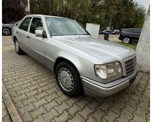 Mercedes-Benz Mercedes-Benz W124 -E200 Klima Automatik TÜV Neu u Gebrauchtwagen