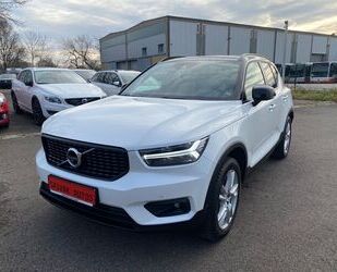 Volvo Volvo XC 40 R Design AWD Panorama 360°-Kamera Ha Gebrauchtwagen