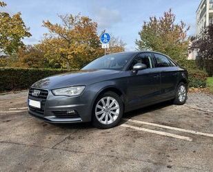 Audi Audi A3 Limousine grau, Navi, Kamera, LED Gebrauchtwagen