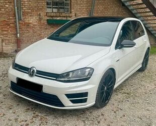 VW Volkswagen Golf R 2.0 TSI DSG 4MOTION PANO LEDER D Gebrauchtwagen