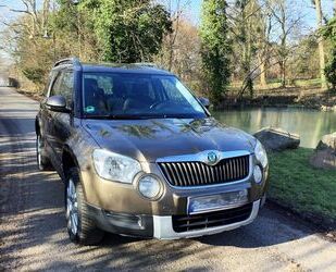 Skoda Skoda Yeti 1.2 TSI Ambition Plus Edition AHK Tempo Gebrauchtwagen