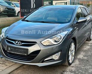 Hyundai Hyundai i40 cw Premium/LEDER/NAVI/AHK/SHZ/TMP/VOLL Gebrauchtwagen