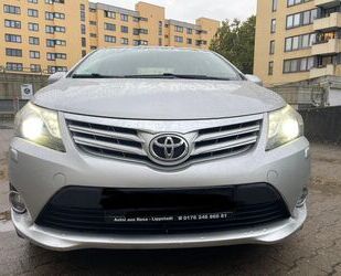 Toyota Toyota Avensis 1,8-l-Valvematic Executive Executiv Gebrauchtwagen