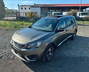 Peugeot Peugeot 5008 Allure Pano/Navi/Kamera BlueHDI S/S Gebrauchtwagen