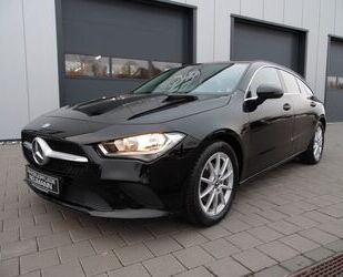 Mercedes-Benz Mercedes-Benz CLA 180 Shooting Brake AUT NAVI SHZ Gebrauchtwagen