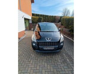 Peugeot Peugeot 3008 Premium 120 VTi Premium Gebrauchtwagen