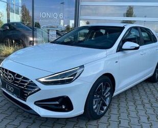 Hyundai Hyundai i30 1.5 T-GDI 48V ADVANTAGE NAVI LED KAMER Gebrauchtwagen