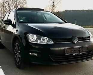 VW Volkswagen Golf 1.4 TSI Highline Pano*NAVI*Massage Gebrauchtwagen