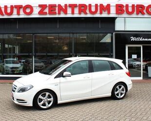 Mercedes-Benz Mercedes-Benz B 180 BiXenon Navi Klima PDC Sitzhei Gebrauchtwagen