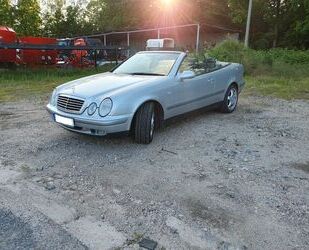 Mercedes-Benz Mercedes-Benz CLK 320 SPORT, Leder, SHZ, Memory, n Gebrauchtwagen