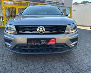 VW Volkswagen Tiguan NAVI KAMERA PANO SHZ SIETZ MASAG Gebrauchtwagen