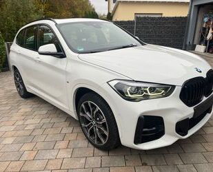 BMW BMW X1 20dx M Paket NavPL HUD Pano LED Hifi DAB 1 Gebrauchtwagen