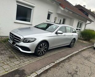 Mercedes-Benz Mercedes-Benz E 400 d 4MATIC T Autom. - Gebrauchtwagen