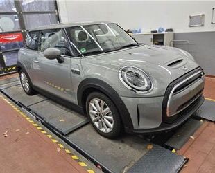 Mini MINI Cooper SE HUD/Park&DrivAss/Stop&Go/Kamera Gebrauchtwagen