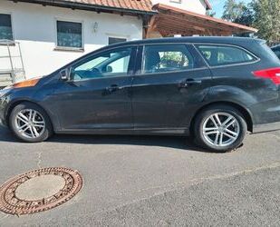 Ford Ford Focus 1,5TDCi 88kW DPF Business Turnier Busi. Gebrauchtwagen