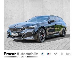 BMW BMW i5 M60 xDrive Touring + B&W + DA Prof. + Pano Gebrauchtwagen