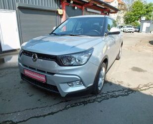 SsangYong Ssangyong Tivoli Quartz 4x2*8fach bereift*1.Hand*K Gebrauchtwagen