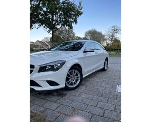 Mercedes-Benz Mercedes-Benz CLA 180 Shooting Brake CLA 180 d Sho Gebrauchtwagen