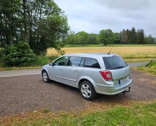 Opel Opel Astra Caravan 1.9 CDTI Edition 88kW AT Editio Gebrauchtwagen