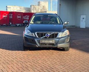 Volvo Volvo XC60 Momentum Drive Navi Bi-Xenon SHZ AHK 6- Gebrauchtwagen