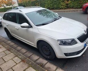 Skoda Skoda Octavia 2.0 TDI Green tec Elegance Combi Ele Gebrauchtwagen