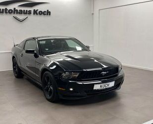 Ford Ford MUSTANG 3.7 COUPE LEGENDE AUS LEISTUNG UND ST Gebrauchtwagen