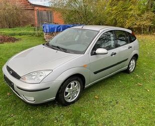 Ford Ford Focus 1.6 Ambiente Autom. Gebrauchtwagen