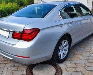 BMW BMW 730d xDrive - LEDER, 84TKM, Top Gepflegt, 1. H Gebrauchtwagen