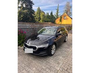 Skoda Skoda Octavia 2.0 TDI 110kW DSG STYLE COMBI STYLE Gebrauchtwagen