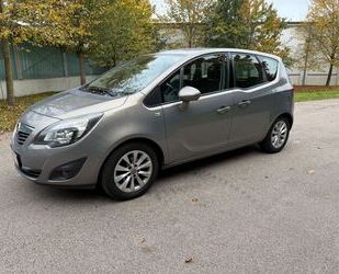 Opel Opel Meriva B Innovation 1.4 NAVI! SHZ! TEMPO!KLIM Gebrauchtwagen