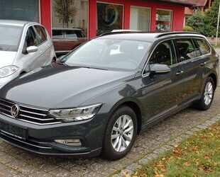 VW Volkswagen Passat Variant Business erst 33tsd Kilo Gebrauchtwagen