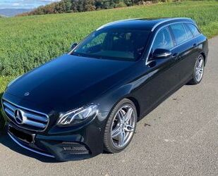 Mercedes-Benz Mercedes-Benz E 220 d T AMG AHK Pano Sitzvent. Wid Gebrauchtwagen