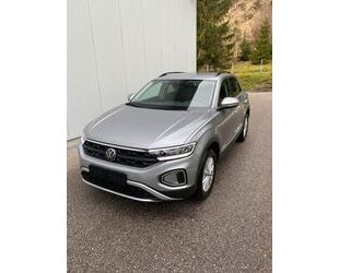 VW Volkswagen T-Roc Life 1,5 TSI ACT BlueMot.Tech Nav Gebrauchtwagen