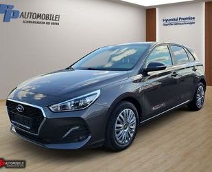 Hyundai Hyundai i30 1.4 Sonderkontingent Navi (MJ19) Gebrauchtwagen