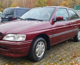 Ford Ford Escort 1.3i GLX 1. Hand erst 9400km! Gebrauchtwagen