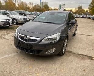 Opel Opel Astra J Lim. 5-trg. 150 Jahre Opel-TÜV-05-202 Gebrauchtwagen