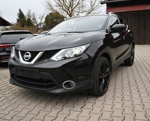 Nissan Nissan Qashqai Tekna/fast Vollausstattung/AHK Gebrauchtwagen