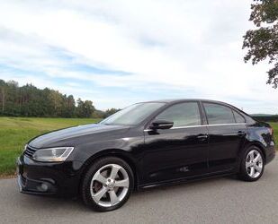 VW Volkswagen Jetta VI 1.4 TSI HIGHLINE *SPORTPAKET*N Gebrauchtwagen