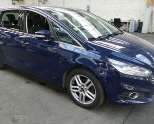 Ford Ford S-MAX Titanium AWD*KAMERA*AHK Gebrauchtwagen