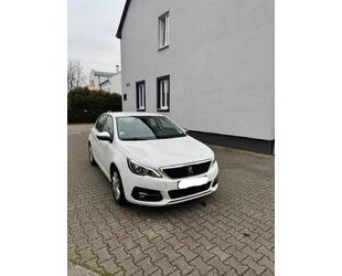 Peugeot Peugeot 308 Active Klimaautomatik Navi Euro 6 Gebrauchtwagen