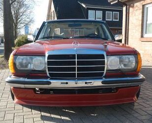 Mercedes-Benz Mercedes-Benz E 200 W123 H-Kennzeichen Gebrauchtwagen